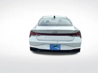 Hyundai ELANTRA 2023 SEL Sedán de 4 puertas