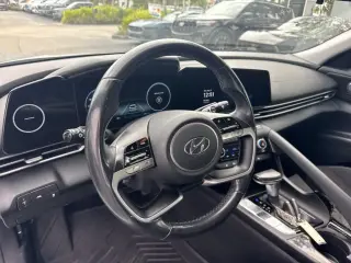 Hyundai ELANTRA 2023 SEL Sedán de 4 puertas