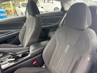 Hyundai ELANTRA 2023 SEL Sedán de 4 puertas
