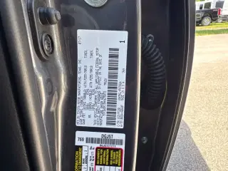 Toyota Tundra 2017 4x4 SR5 4dr CrewMax Cab Pickup SB (5.7L V8 FFV)