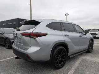 Toyota Highlander 2024 LE SUV de 4 puertas