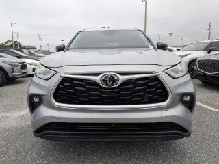 Toyota Highlander 2024 LE SUV de 4 puertas