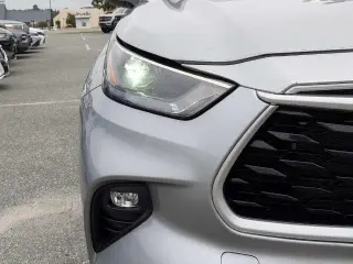 Toyota Highlander 2024 LE SUV de 4 puertas