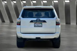 Toyota 4Runner 2022 4x4 TRD Off-Road Premium SUV de 4 puertas
