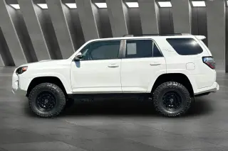 Toyota 4Runner 2022 4x4 TRD Off-Road Premium SUV de 4 puertas