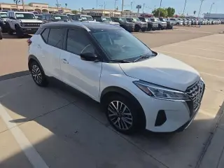 Nissan Kicks 2023 SV Crossover de 4 puertas