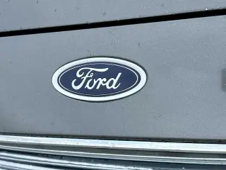 Sedán de 4 puertas Ford Fusion 2017 AWD Titanium