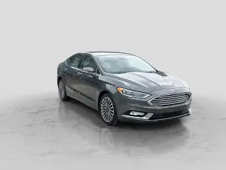Sedán de 4 puertas Ford Fusion 2017 AWD Titanium