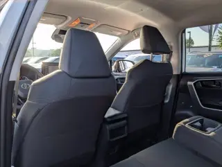Toyota RAV4 2021 LE SUV de 4 puertas