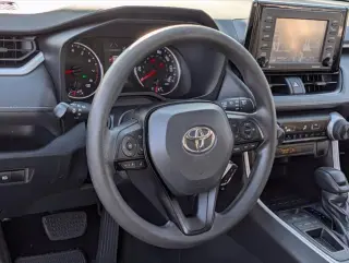 Toyota RAV4 2021 LE SUV de 4 puertas