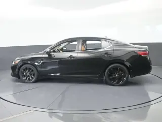 Nissan Sentra 2023 SV Sedán 4 puertas