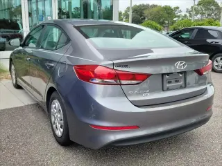 Hyundai ELANTRA 2018 SE 4dr Sedán 6M (EE.UU.)