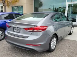 Hyundai ELANTRA 2018 SE 4dr Sedán 6M (EE.UU.)