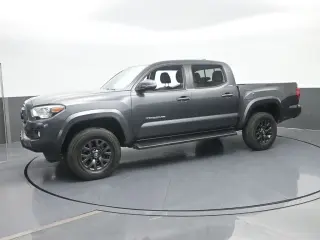 Toyota Tacoma 2022 4x2 TRD Off-Road 4 puertas Doble Cabina 5.0 pies SB