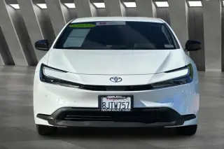 Toyota Prius 2023 AWD LE Hatchback de 4 puertas