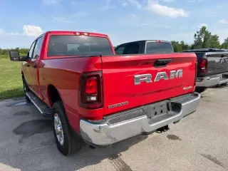 Ram 2500 2026 4x4 Big Horn 4 puertas Crew Cab Caja Corta de 6.3 pies