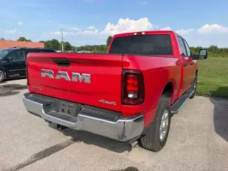 Ram 2500 2026 4x4 Big Horn 4 puertas Crew Cab Caja Corta de 6.3 pies