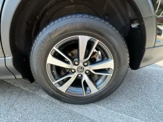 Toyota RAV4 2016 XLE SUV de 4 puertas