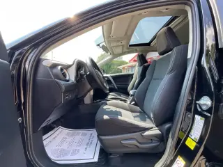 Toyota RAV4 2016 XLE SUV de 4 puertas