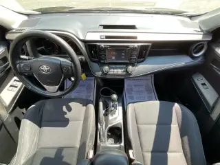Toyota RAV4 2016 XLE SUV de 4 puertas
