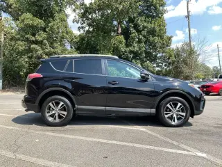 Toyota RAV4 2016 XLE SUV de 4 puertas