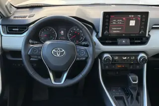 Toyota RAV4 2021 XLE Premium SUV de 4 puertas