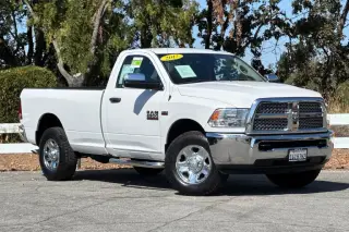 Ram 2500 2017 4x2 Tradesman 2dr Regular Cab 8 ft. LB Pickup