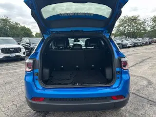 Jeep Compass 2024 4x4 Latitude SUV de 4 puertas