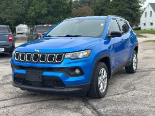 Jeep Compass 2024 4x4 Latitude SUV de 4 puertas