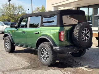Ford Bronco 2023 4x4 Base Advanced SUV de 4 puertas