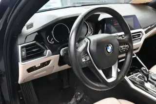 Sedán BMW 3 Series 2020 330i 4 puertas