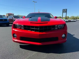 Chevrolet Camaro 2010 SS 2dr Coupe w/2SS
