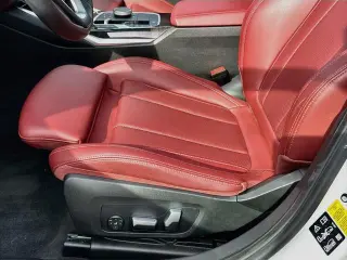 BMW Serie 3 2024 AWD 330i xDrive 4dr Sedán