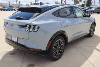 Ford Mustang Mach-E 2024 AWD Premium 4dr SUV