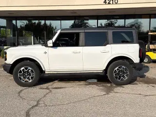 Ford Bronco 2024 4x4 Outer Banks 4dr SUV