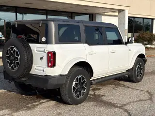 Ford Bronco 2024 4x4 Outer Banks 4dr SUV
