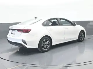 Kia Forte 2023 LX 4dr Sedán