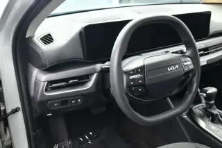 Kia K4 2025 LXS 4dr Sedán