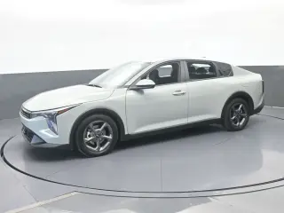 Kia K4 2025 LXS 4dr Sedán