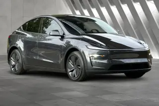 Tesla Model Y 2026 AWD Long Range 4dr Crossover