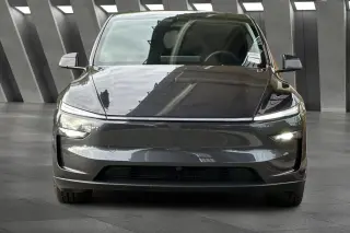 Tesla Model Y 2026 AWD Long Range 4dr Crossover