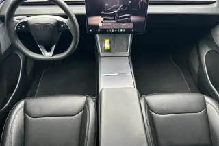 Tesla Model Y 2026 AWD Long Range 4dr Crossover