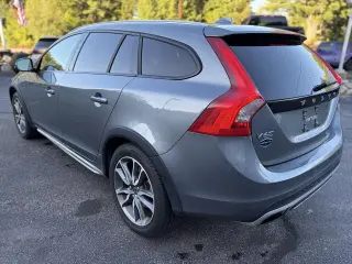 2016 Volvo V60 Cross Country T5