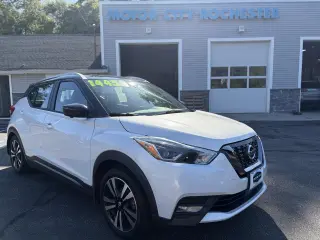 2020 Nissan Kicks SR