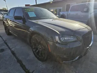2019 Chrysler 300