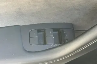 Tesla Model Y 2023 AWD Performance 4dr Crossover