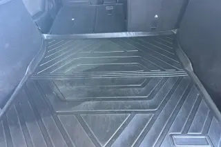 Tesla Model Y 2023 AWD Performance 4dr Crossover