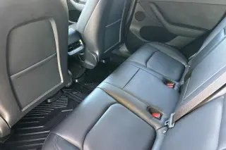 Tesla Model Y 2023 AWD Performance 4dr Crossover