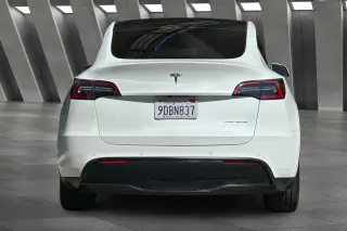 Tesla Model Y 2022 AWD Long Range 4dr Crossover