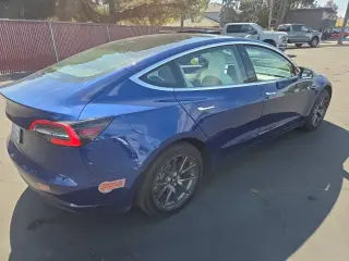 Tesla Model 3 2019 Standard Range Plus 4dr Fastback